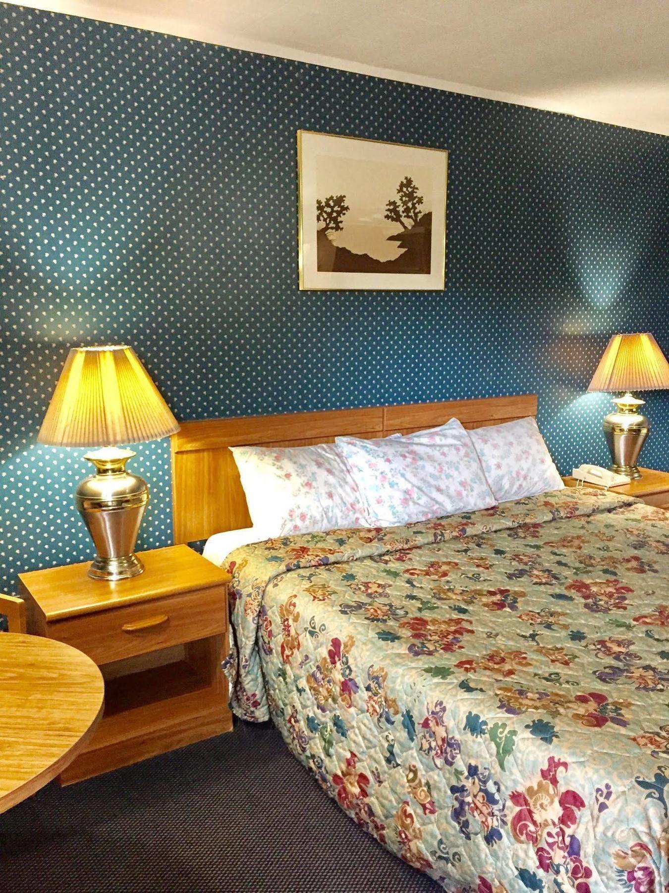 Travel Inn Westmoreland Exterior photo